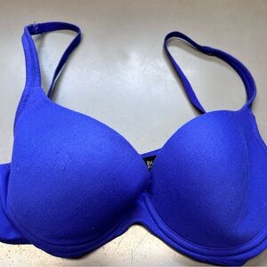 Vintage 2000’s rare Body by Victoria bra